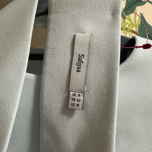 Safiyaa Rosa stretch crepe dress - Picture 11 of 12